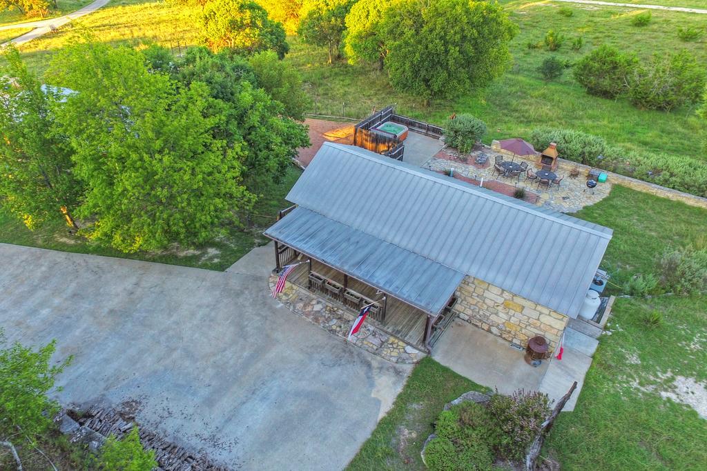 A Barn At The Quarry Bed and Breakfast Fredericksburg Exteriör bild